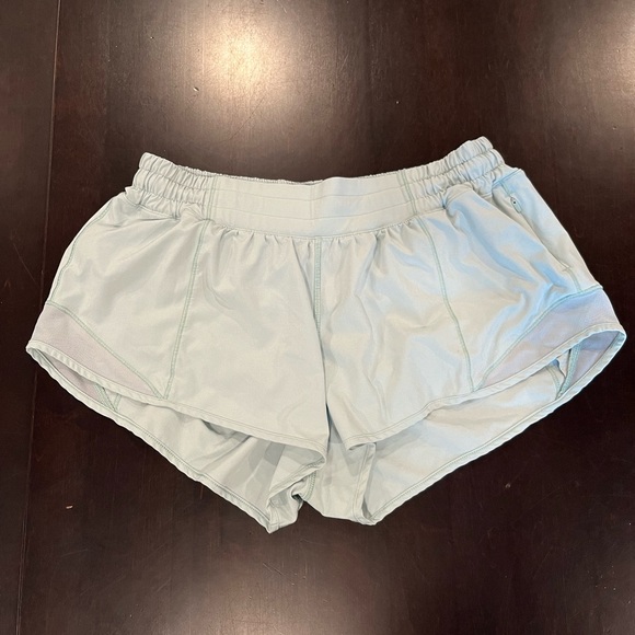 Lululemon Hotty Hot Low-Rise Lined Short 2.5", Color: Hazy Jade, Size: 8 - Picture 3 of 3
